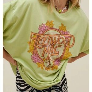Like New! DAYDREAMER Fleetwood Mac Flower Crest OS Tee - One Size